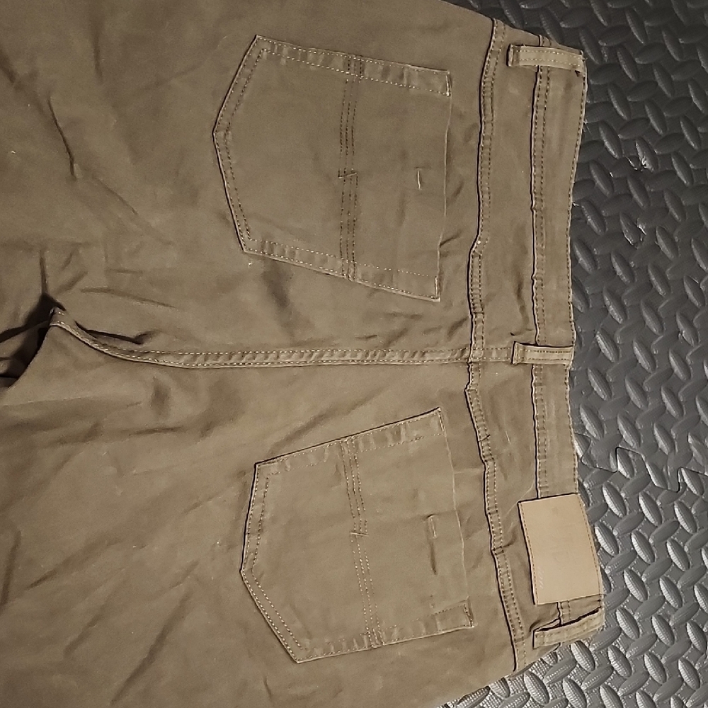 JD Collection Men's Brown Flat Front Shorts Size 36 - Picture 6 of 7